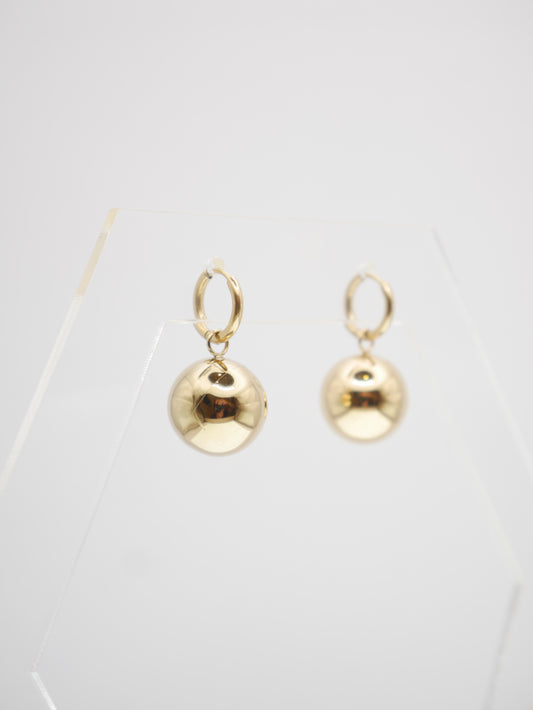 Auskari "Golden Ball"