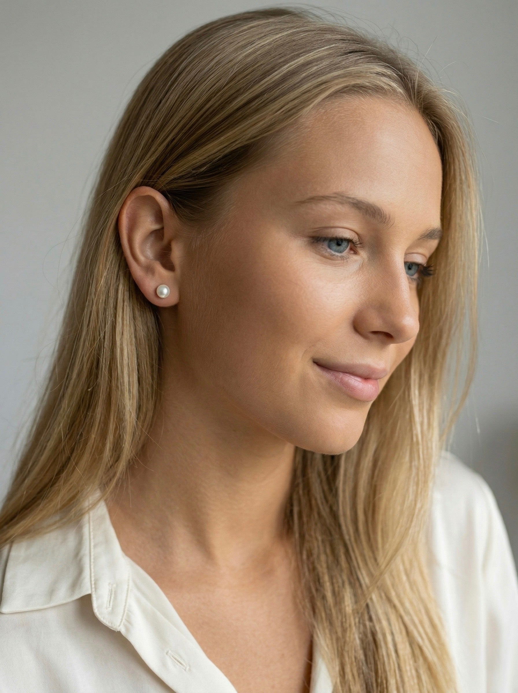 Upes pērļu auskari “Classic Pearl” - dabīgo upes pērļu nagliņauskari - īstas pērles - Ameno rotaslietu online veikals